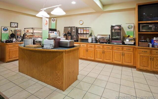 Country Inn & Suites by Radisson, Mankato Hotel and Conference Center, MN