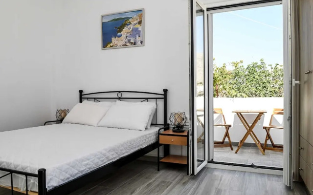Enjoy the Santorini Life Vibrant Studio