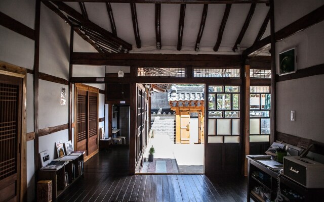 BongHwangJae Hanok