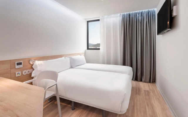 B&B HOTEL Famalicao