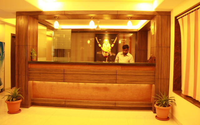 Hotel Sai Gurusthan