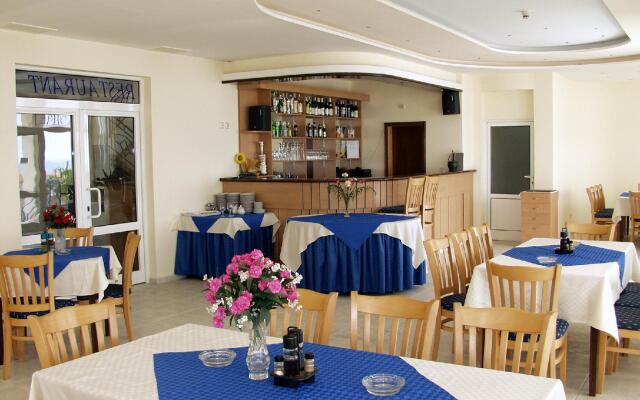 Hotel Larisa 2