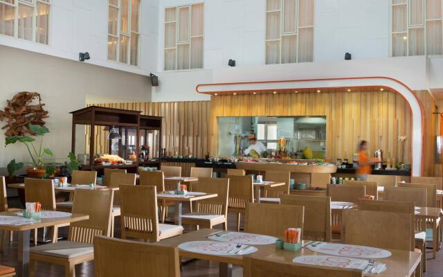 HARRIS Hotel Raya Kuta Bali