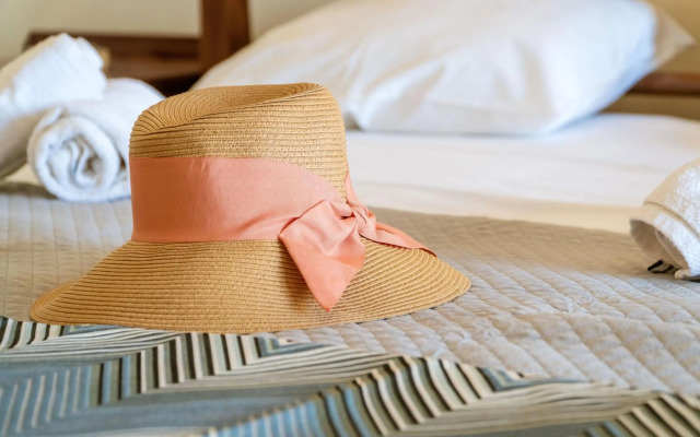 Sunrise Suites