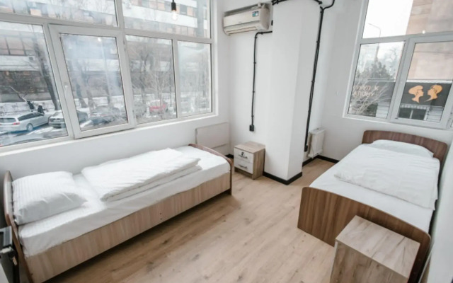 Hostel 68