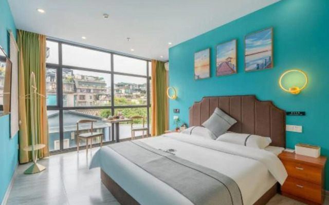 Hanshui·Semi-Hidden Mijing Inn Chaozhou Arch Street