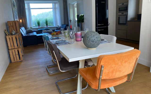 Prachtige woning aan strand zee en duin