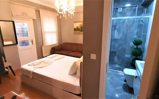 Valentine Suites Hotel