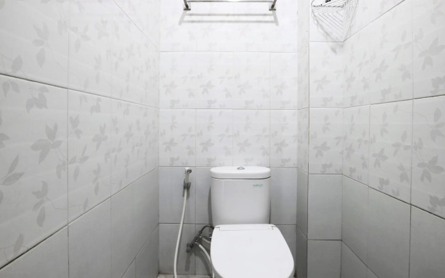 Saloka Guest House by ZUZU