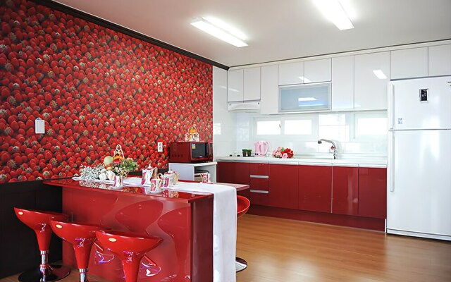 Ganghwa Golden Sunset Pension