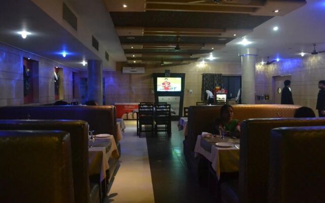 Hotel Vinayak Palace