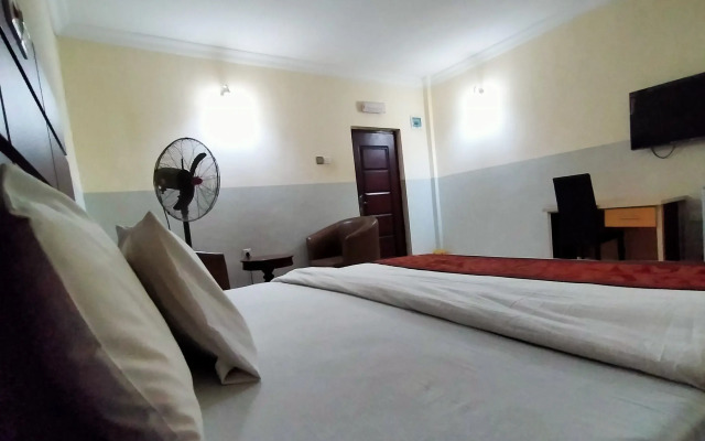 Joy House Hotel and Suites