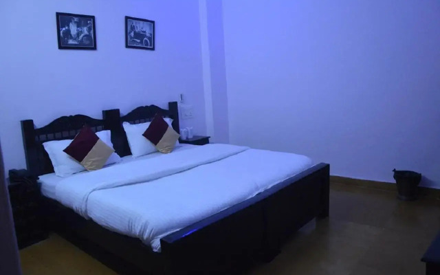 Hotel Lal Garh Fort And Palace