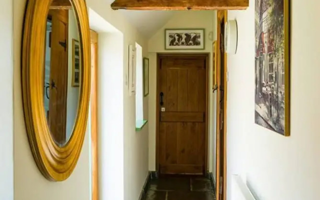Idyllic Country Suite