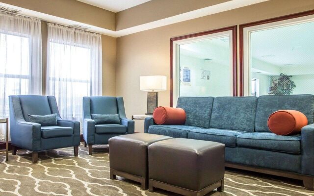 Comfort Inn Walcott near Davenport