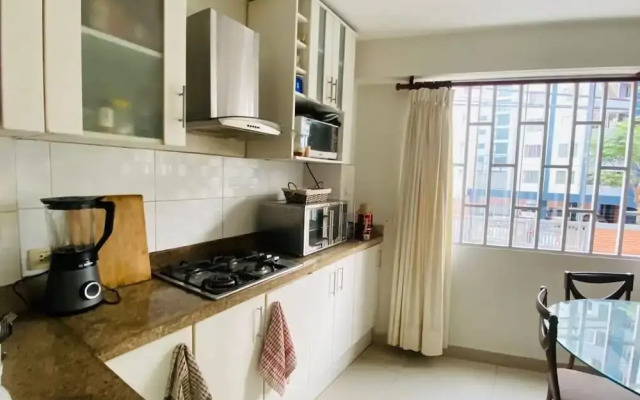 Refined 3BR Duplex with Ocean Charm