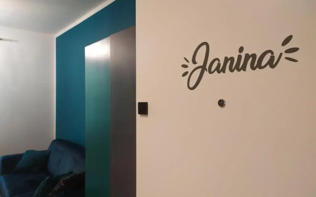 Lawendowo- sauna jacuzzi domki w ogrodzie i apartamenty w kamienicy