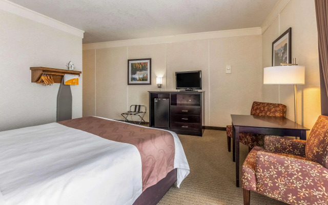 Quality Inn Lakefront