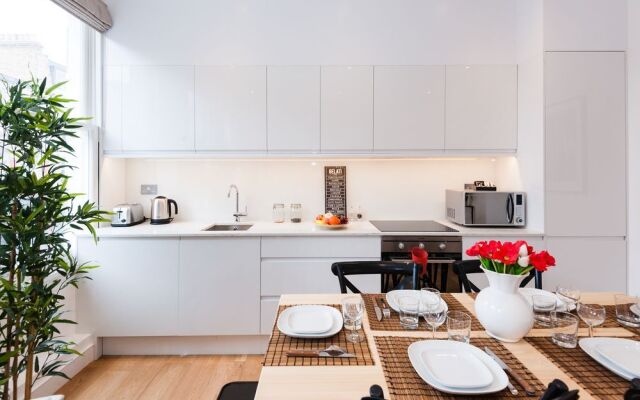The Lillie Road Residence I - Eh1
