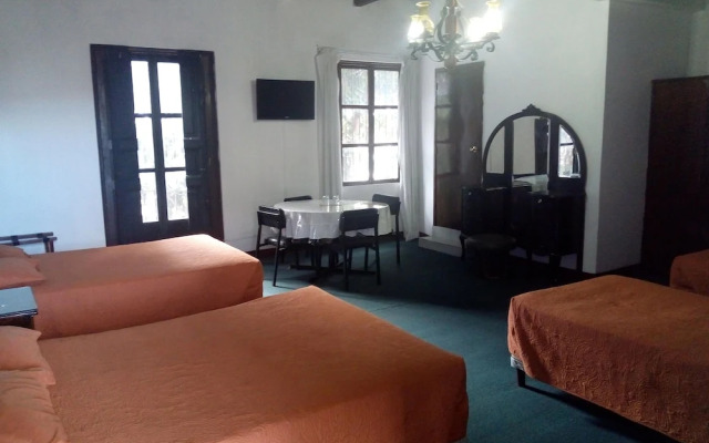 Hotel Spring