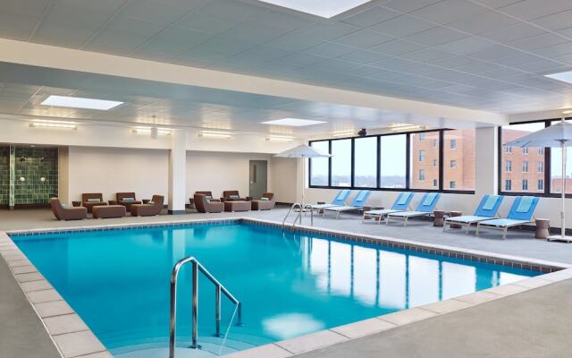 Magnuson Grand Hotel South Bend