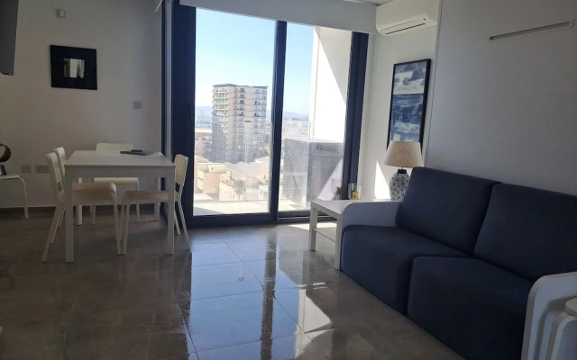 Beautiful Studio in Gibraltar - E1