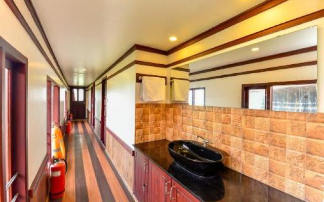 OYO 23227 Alleppey Eco Houseboat 3 Bhk