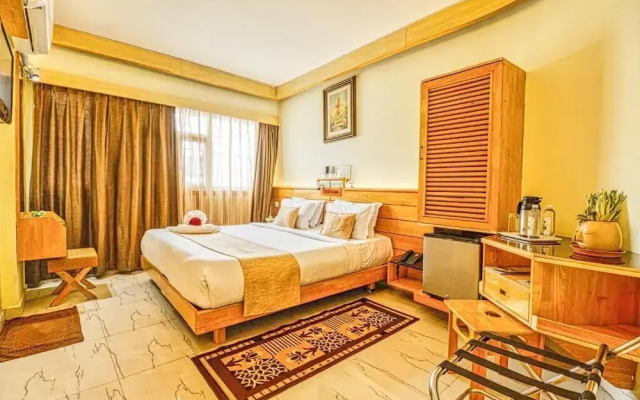 Parklane Hotel