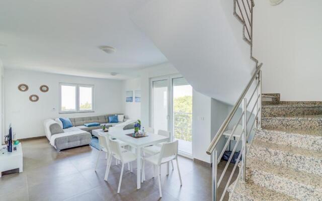 Villa ELEA
