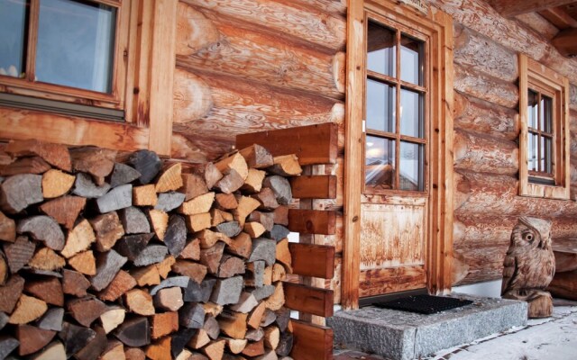 Wooden Chalet in Fusch an der Großglocknerstraße With Sauna