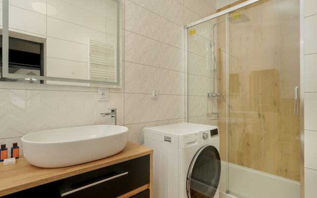 Secret Garden Apartment by Renters