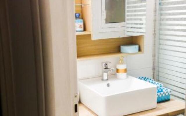 Noelli Cozy And Modern Apartment