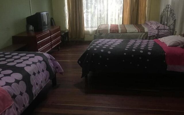 Hostal Pachamama Lodge