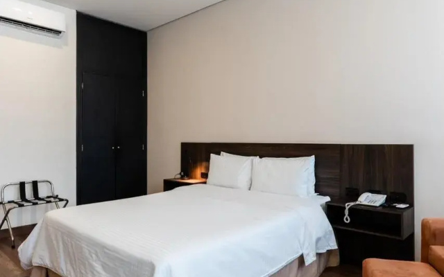 Best Western Plus Hotel San Diego