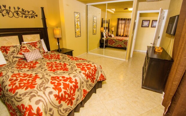 Bonita 702 - 3 Br Condo