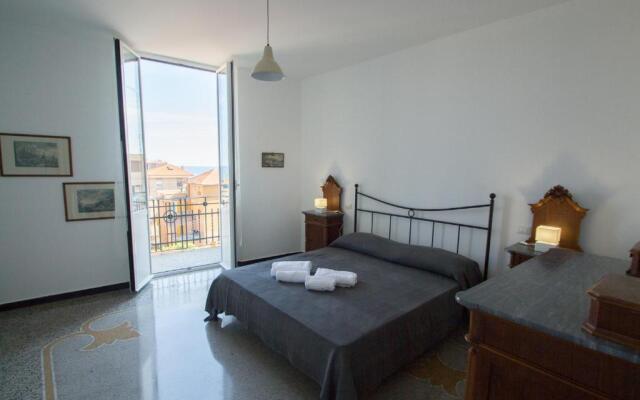 Appartamento di 5 locali,8 posti letto vista mare