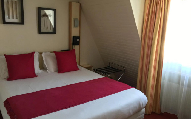 Le Dokhan’s Paris Arc de Triomphe, a Tribute Portfolio Hotel