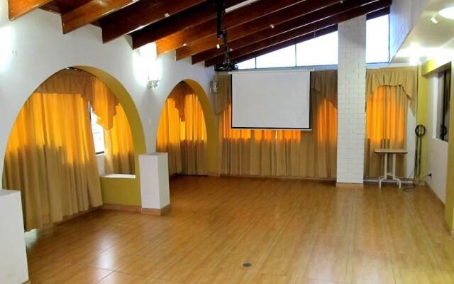Hotel Grand Cesars