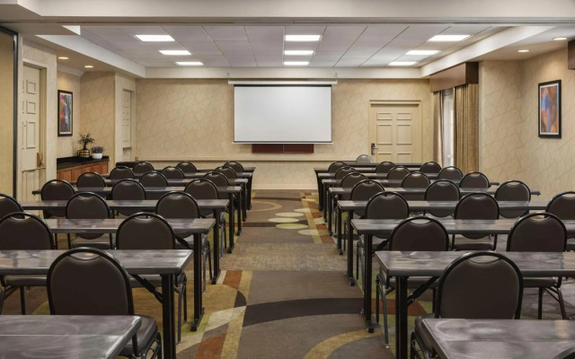 Hampton Inn Tropicana