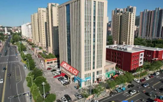 Clound Palace – Outside – Weihai