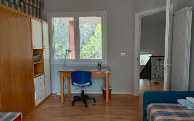 Villa sull'Etna immersa nel bosco