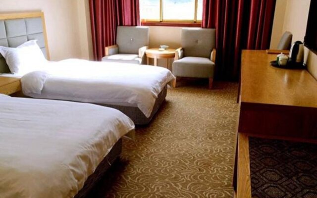 Linzhi Yonghui Business Hotel