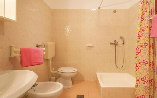 Awesome Home in Fazana With Wifi and 4 Bedrooms