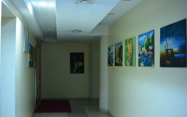 Caesar'S Luxury Hotel