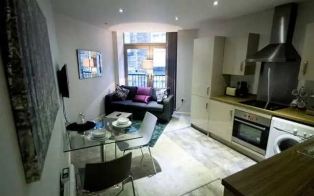 Stayzo Modern Studio Apartment 1 in Bradford City