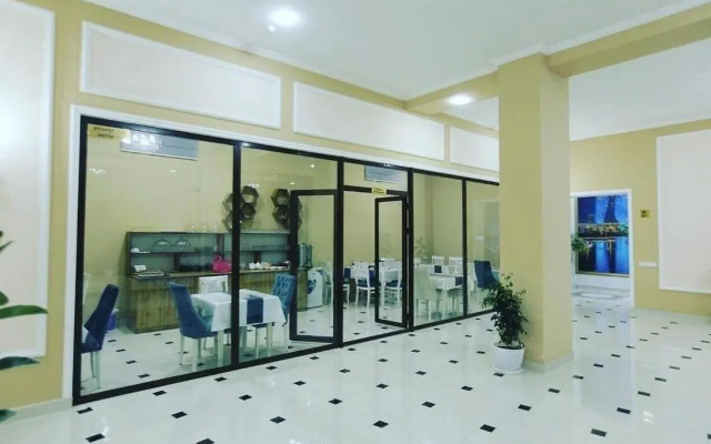 Humo Plaza Hotel