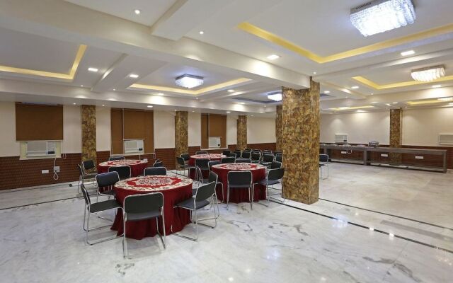 OYO 3049 near Railway Station