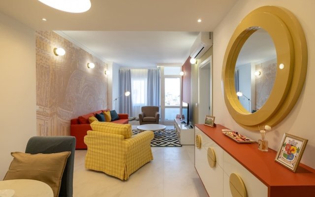 Fm Luxury 3 Bdr Apartment Splendid Shapes