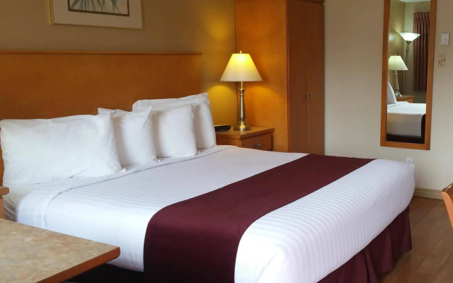 Canadas Best Value Inn & Suites Vernon