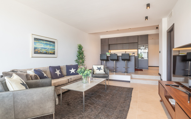 Apartment Don Carlos